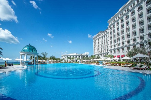 Khách sạn Phú Quốc có hồ bơi đẹp