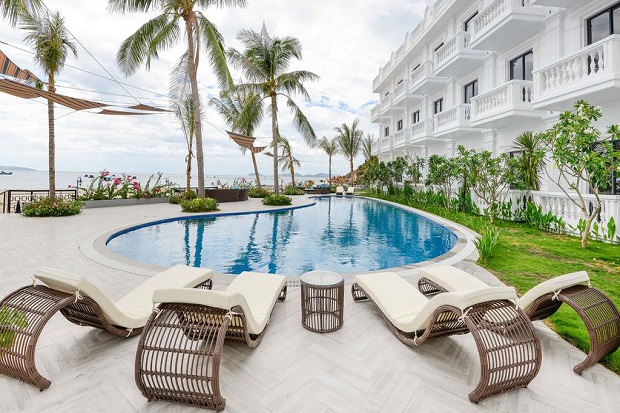 Khách sạn Quy Nhơn có hồ bơi view đẹp giá rẻ