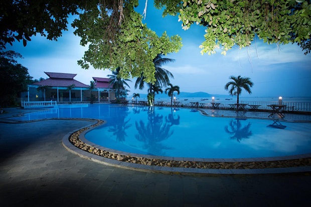 Khách sạn Quy Nhơn có hồ bơi riêng giá rẻ
