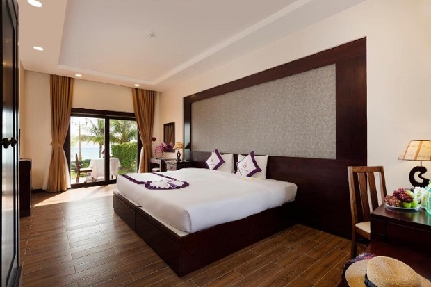 Khách sạn Ninh Thuận nằm sát biển